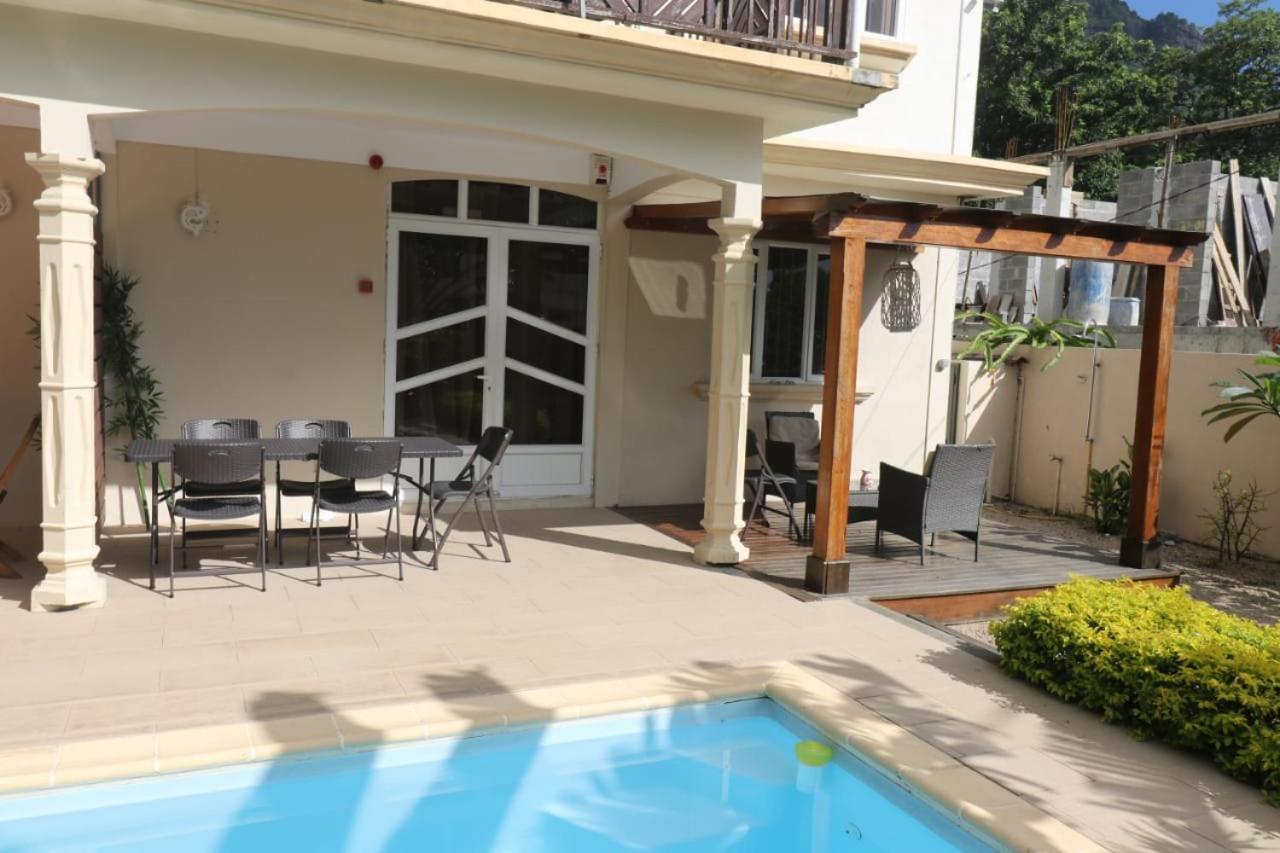 Isola Bella Luxury Villa Ла-Ґулет Екстер'єр фото